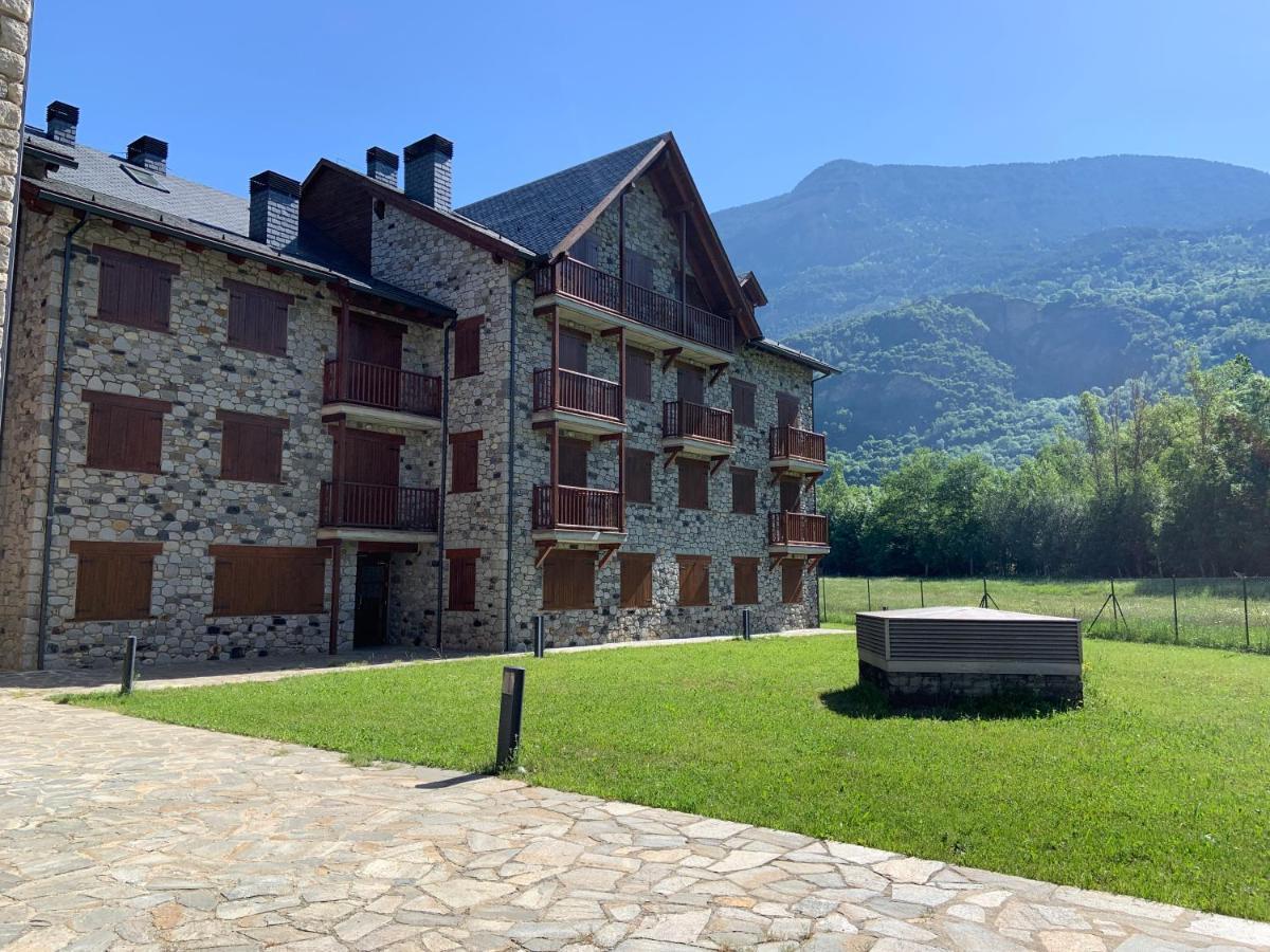 B28 - Resid. La Coma 2º - Villmor Apartment Benasque Exterior foto